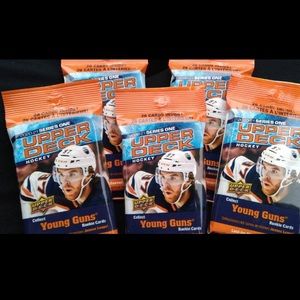 20-21 Upper Deck NHL Hockey Fat Pak 26 Cards-New